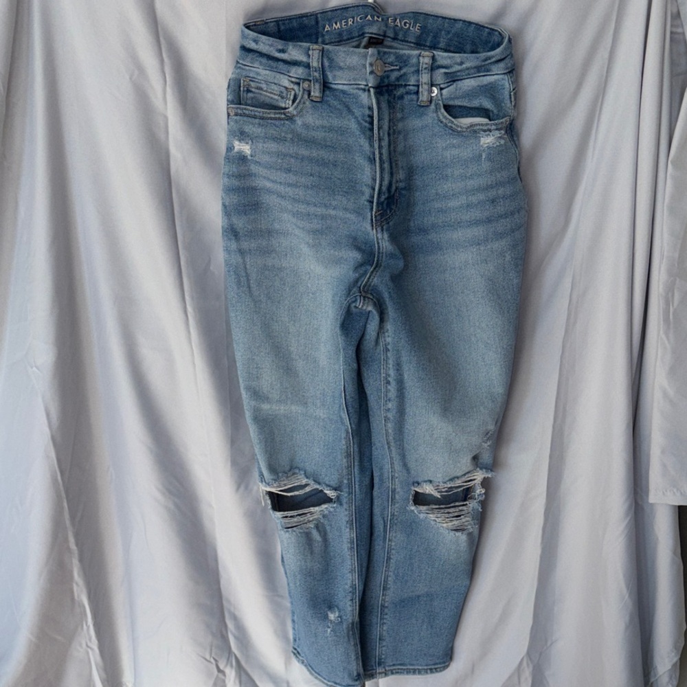 American Eagle Outfitters Women's Light Blue Cropped Jeans